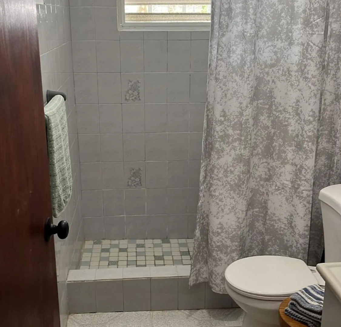 Casa Castillo Pr Bed & Breakfast Camaceyes